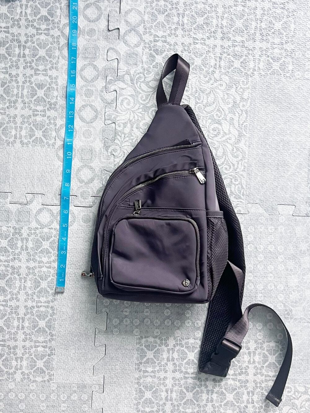 House Of Harlow 1960 Savannah Black Sling Bag Crossbody Travel Backpack EUC
